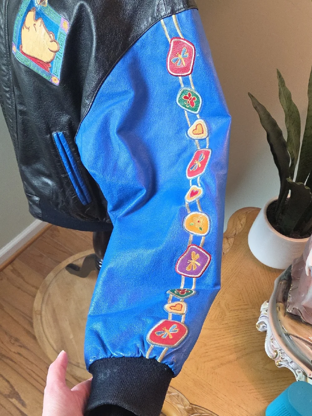 Disney Winnie The Pooh Vintage Leather Jacket - Picture 5 of 13